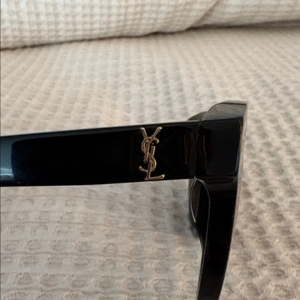 EUC Saint Laurent Women's SLM25K 56mm Sunglasses - Picture 4 of 8